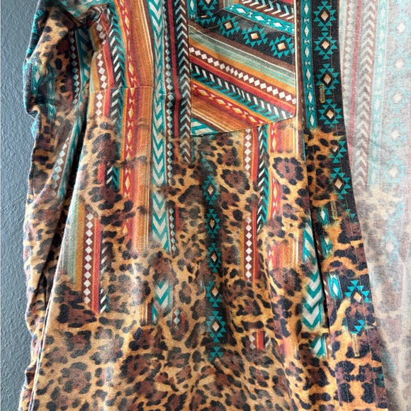 One24 Boutique’s Custom Vintage Raw Hemmed Button Up Shirt - Picture 2 of 5